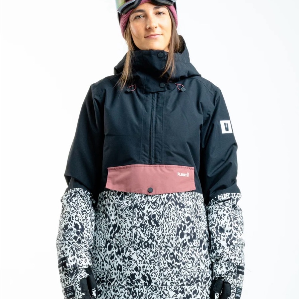 Planks snowboard and ski jacket